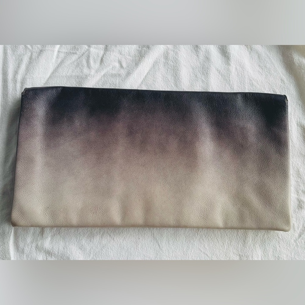 Prada ombré clutch - Picture 4 of 11